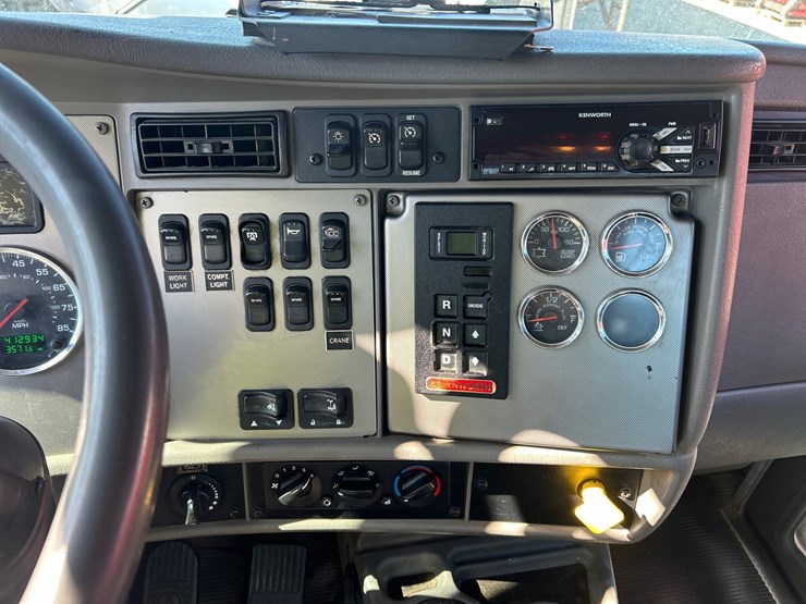 2018-kenworth-t270-image-95
