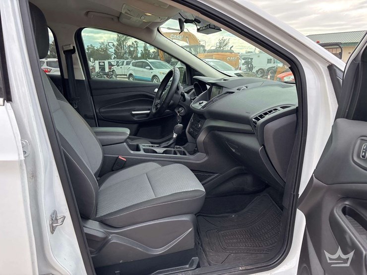2017-ford-escape-image-24