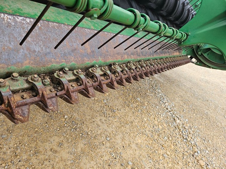 john-deere-820-image-44