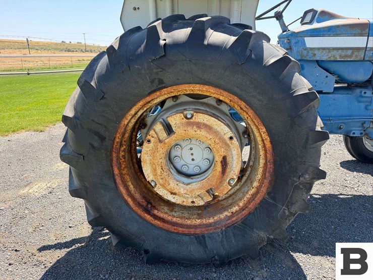 ford-tractor-image-13