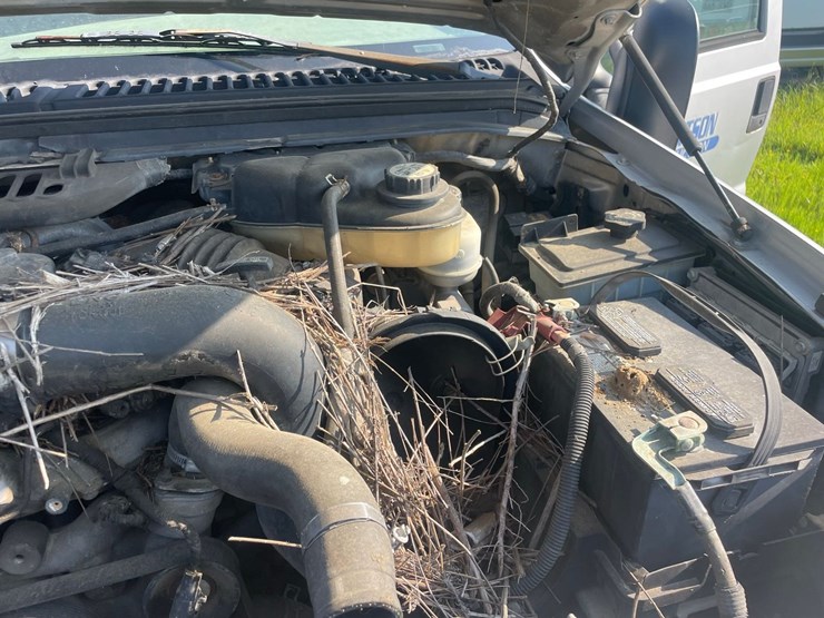 2004-ford-f350-image-33