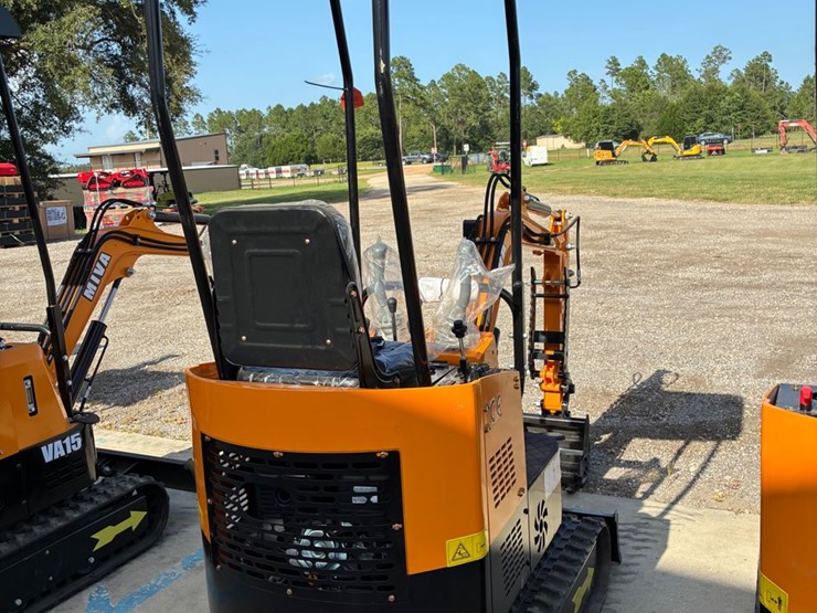 #9949-•-miva-va13-mini-excavator-image-5