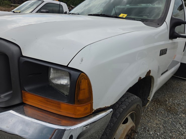 2001-ford-f550-image-12