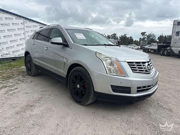 2014-cadillac-srx-image-2