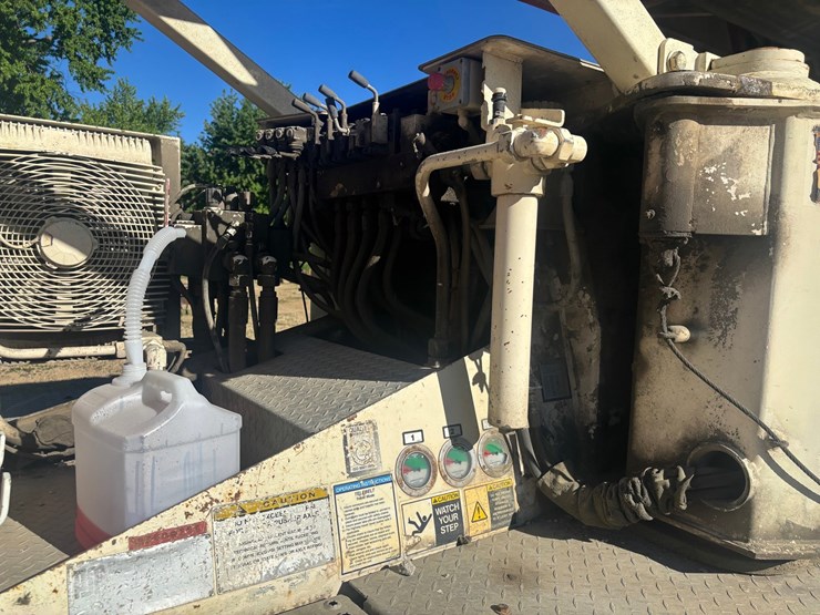 mack-rd688s-image-75