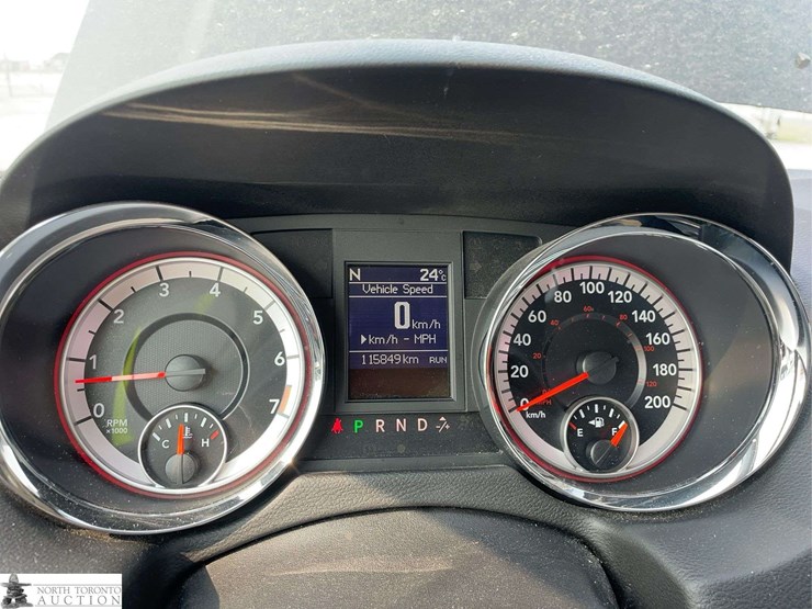 2018-dodge-grand-caravan-sxt-image-11