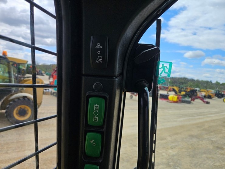 2019-wacker-neuson-sw28-image-34