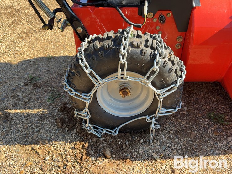 ariens-deluxe-28-snow-blower-image-16