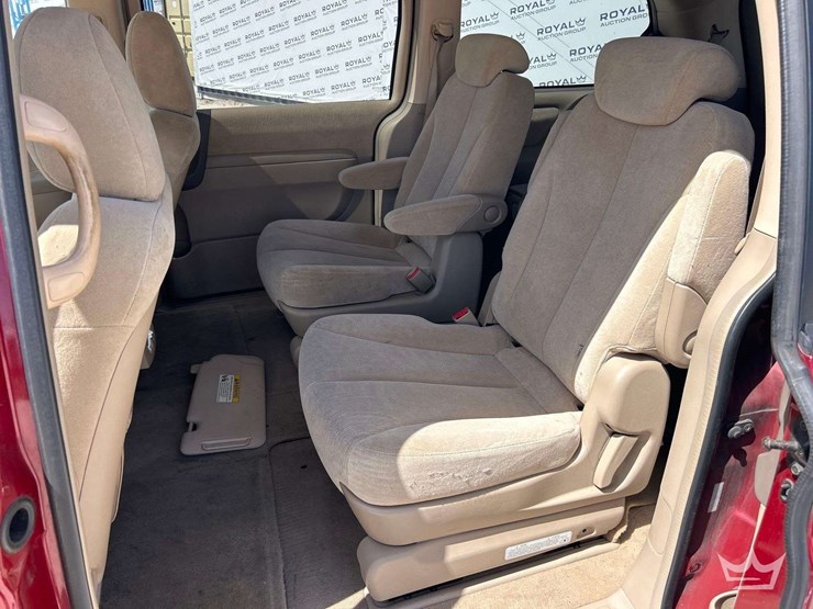2006-kia-sedona-image-23