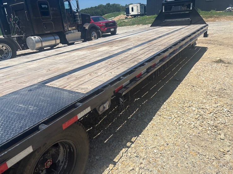 2026-gooseneck-load-trail-image-17
