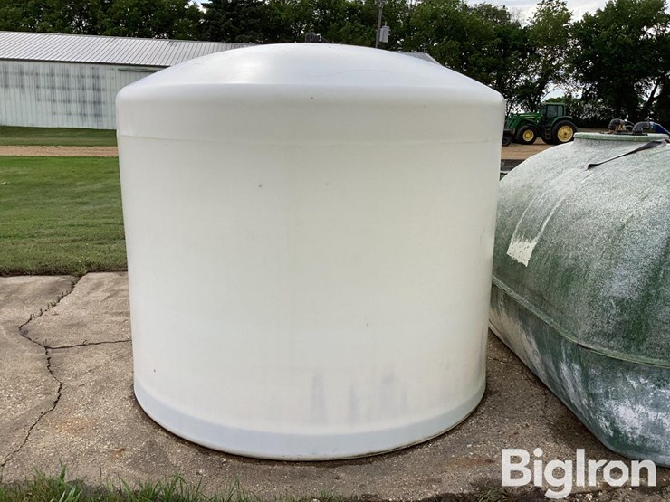 ace-roto-mold-2000-gal-water-tank-image-6