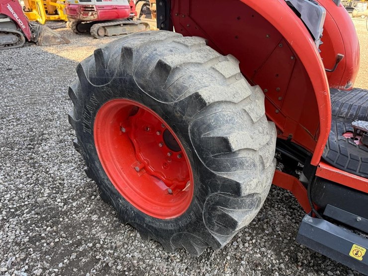 2013-kubota-l4760-image-14