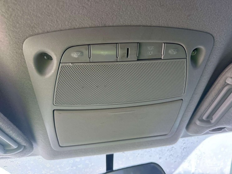 2016-nissan-sentra-sedan-image-19