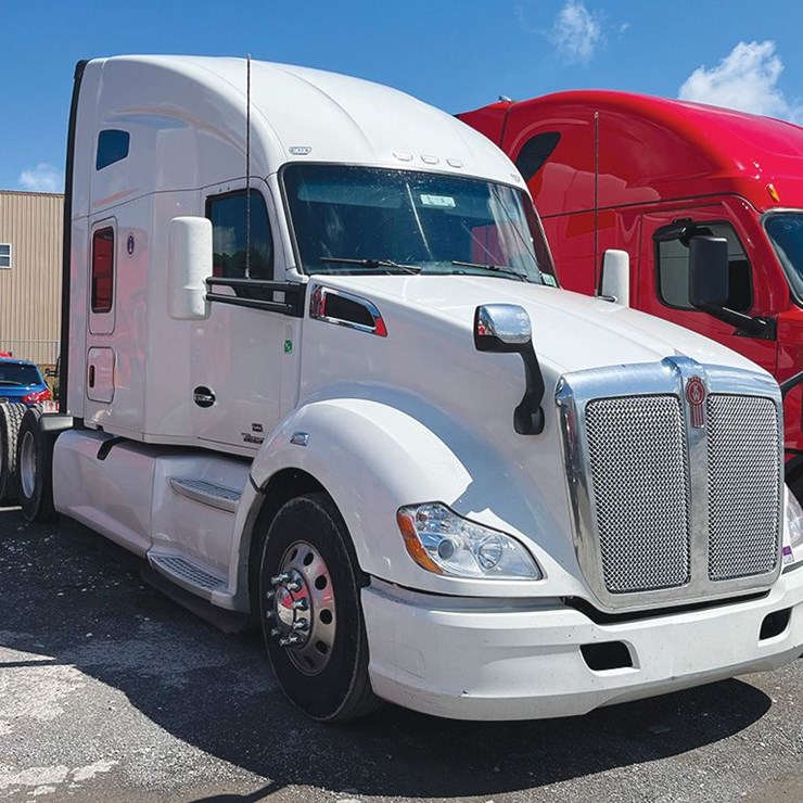2021 KENWORTH T680