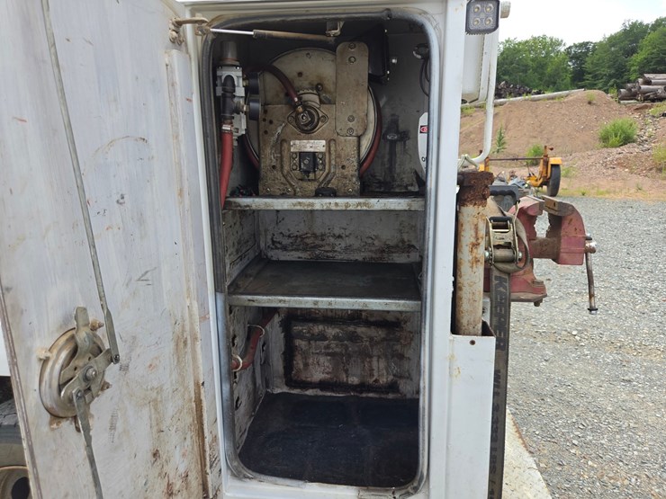 2001-ford-f550-image-22