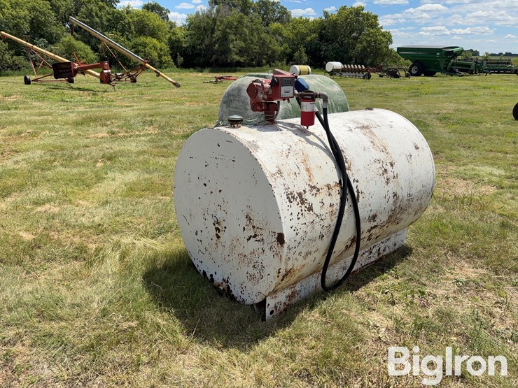 500-gal-steel-fuel-tank-w/110-volt-pump-image-1