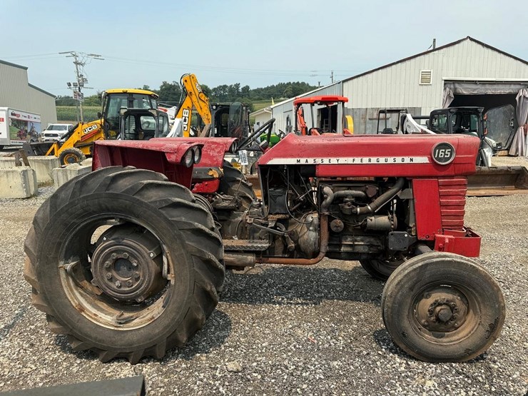 massey-ferguson-165-image-1