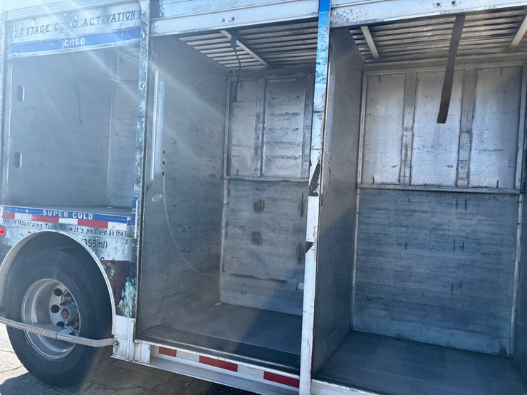 2014-hackney-beverage-trailer-image-30