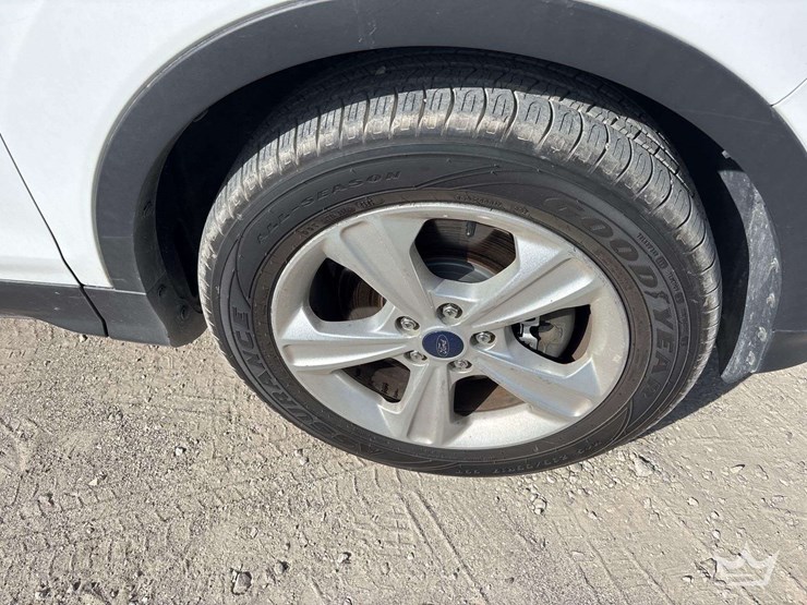 2013-ford-escape-image-26
