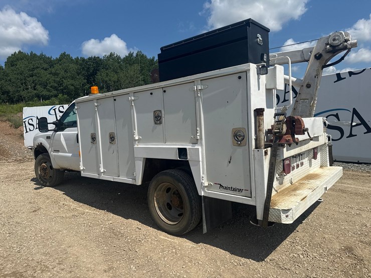 2001-ford-f550-image-3