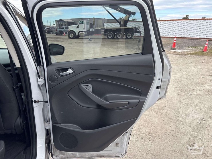 2017-ford-escape-image-21