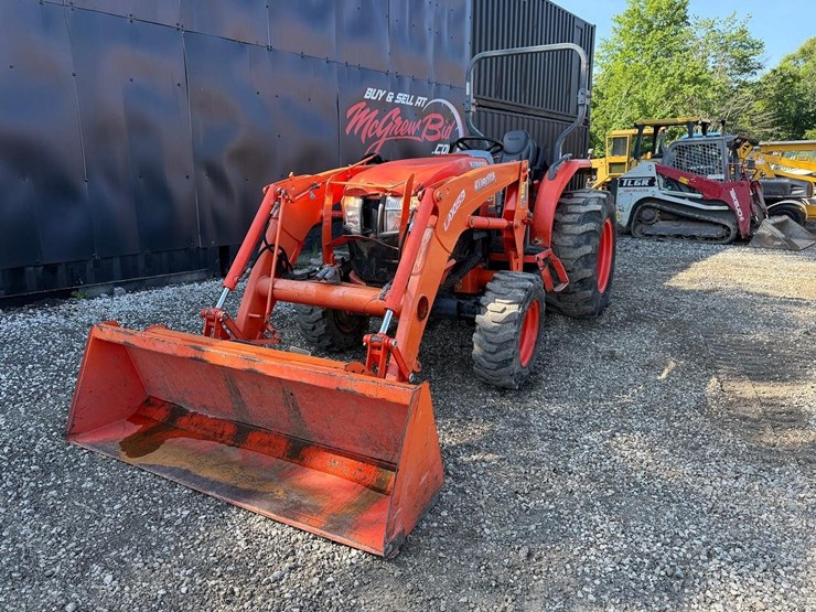 2013-kubota-l4760-image-8