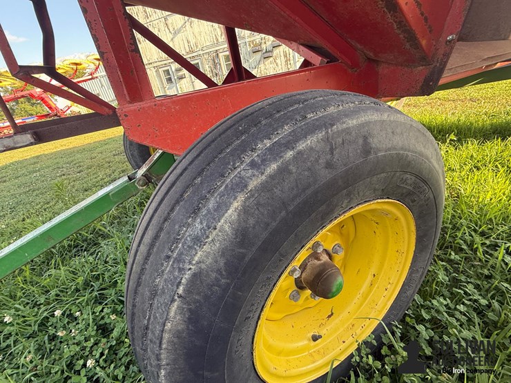 john-deere-720-image-14