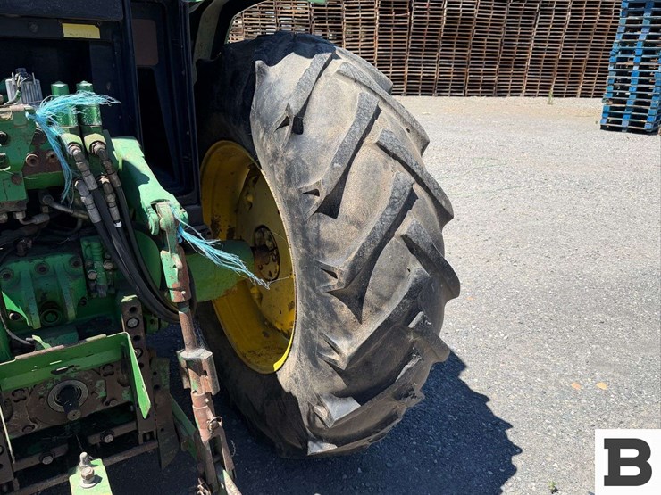 john-deere-6210-image-20
