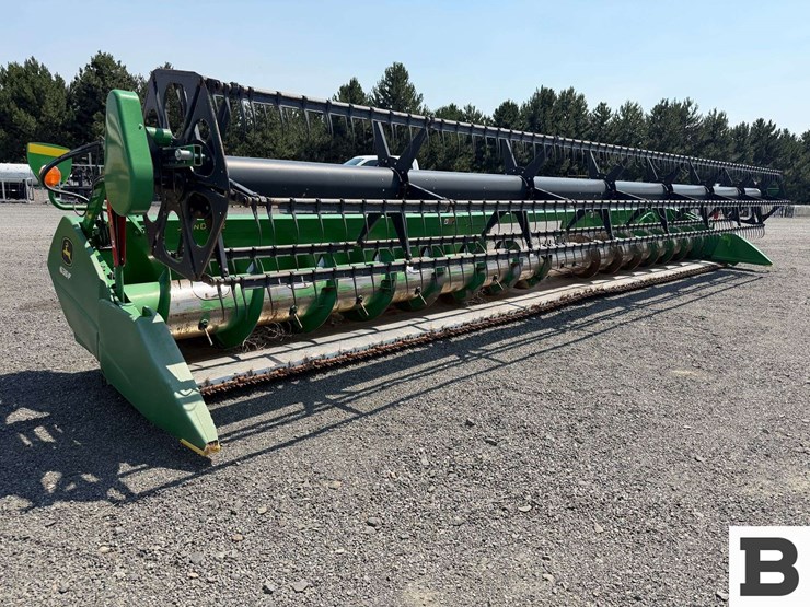 2019-john-deere-635f-image-4