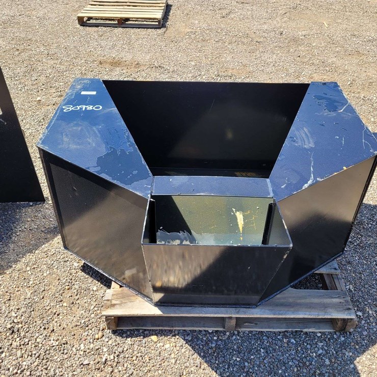 3/4 CY. Concrete Placement Bucket