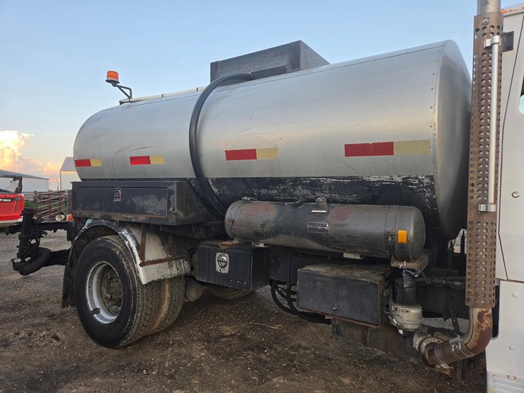 1991-ford-l8000-image-16