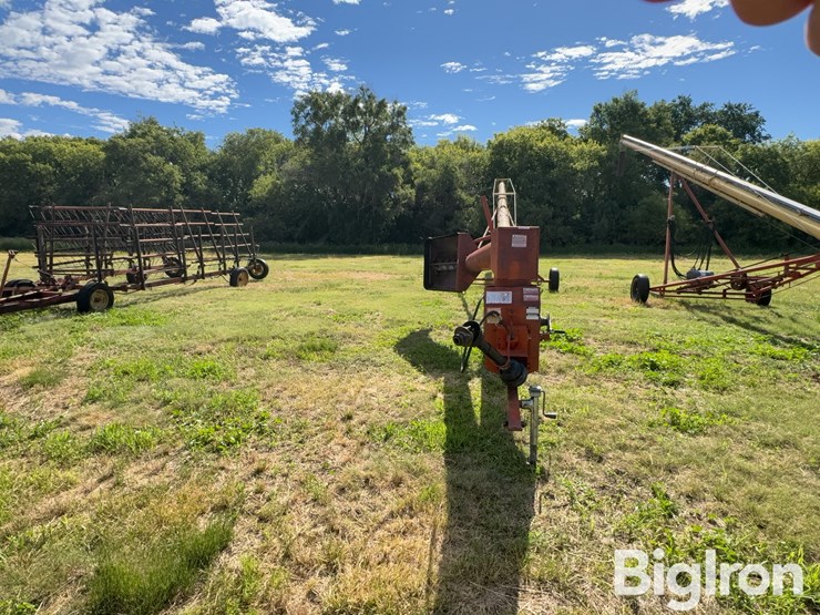 westfield-mk100-61-swing-hopper-auger-image-2