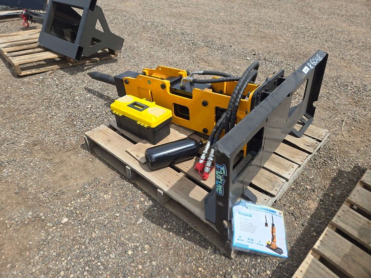 future-ft-p680-skid-steer-breaker-image-2
