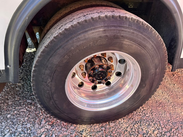 2018-kenworth-t270-image-109