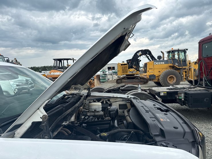 2017-gmc-3500hd-image-11