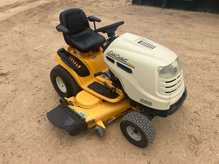 cub-cadet-lt1050-image-5