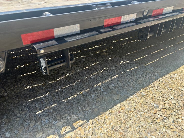 2026-gooseneck-load-trail-image-47
