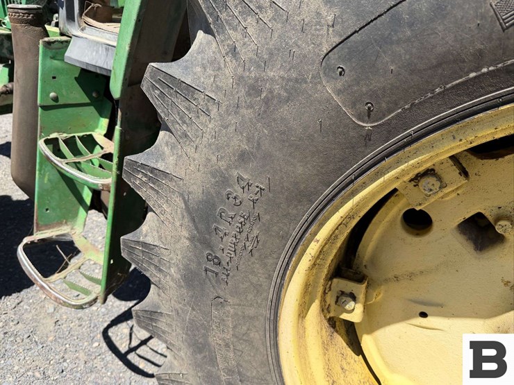 john-deere-6210-image-16
