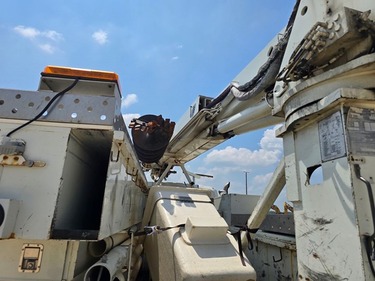 2009-international-durastar-4400-image-19
