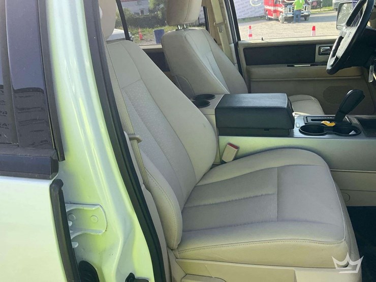 2016-ford-expedition-image-20