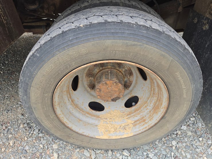 2001-ford-f550-image-67