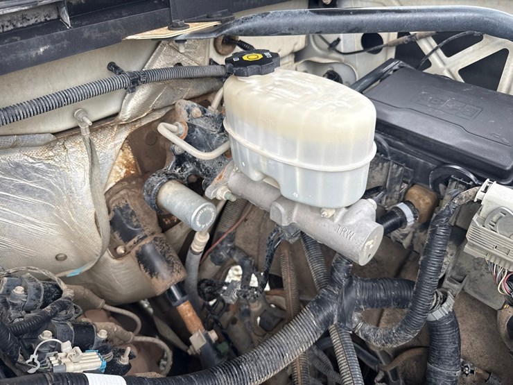 2017-gmc-3500hd-image-18