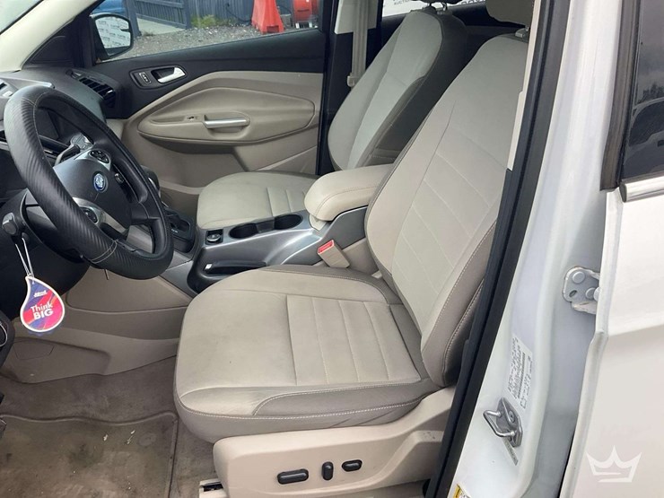 2016-ford-escape-image-12