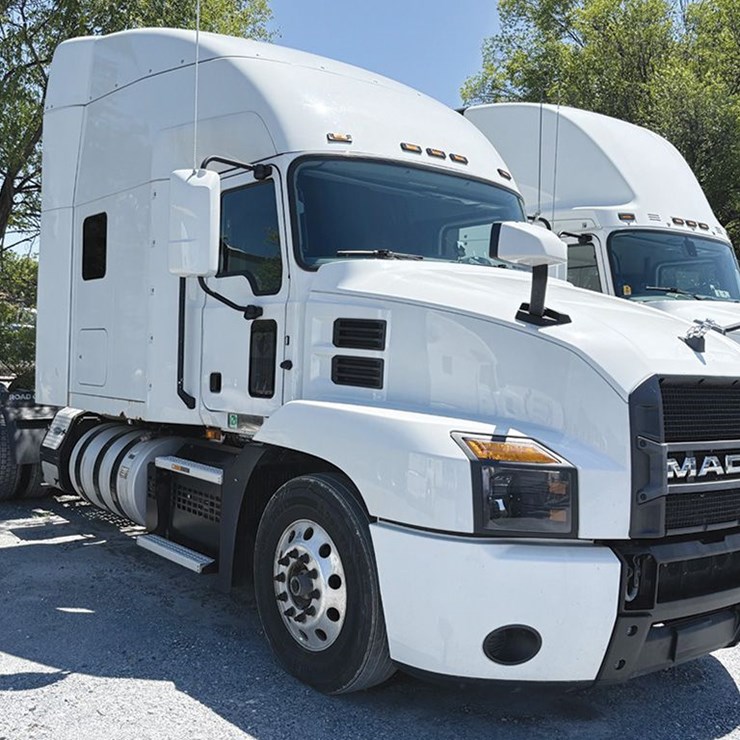 2021 MACK ANTHEM 64T