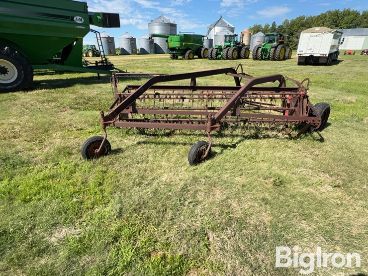 international-side-delivery-rake-image-5