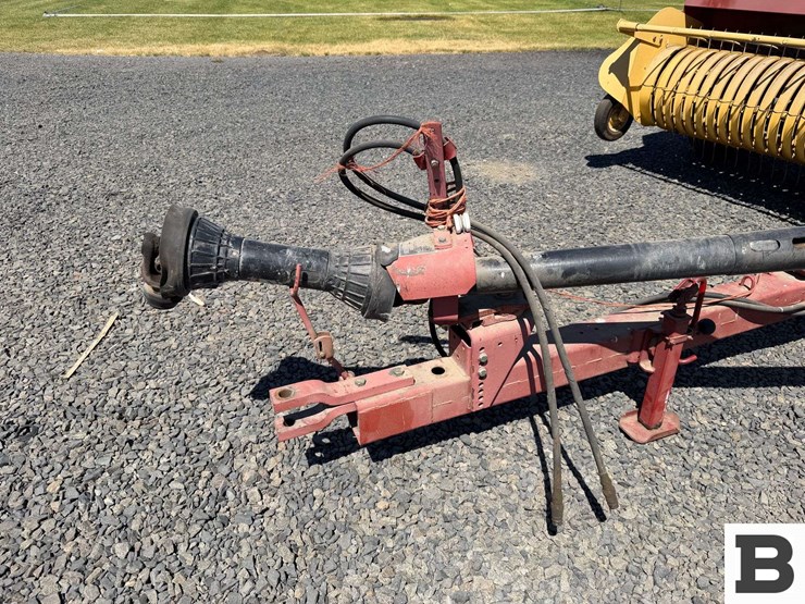1975-massey-ferguson-235-image-8