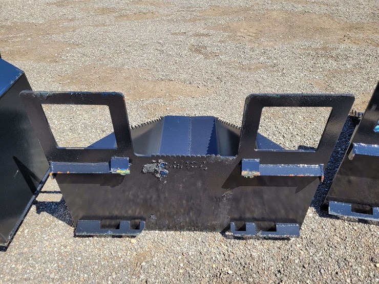 40-in.-skid-steer-spade-bucket-image-3