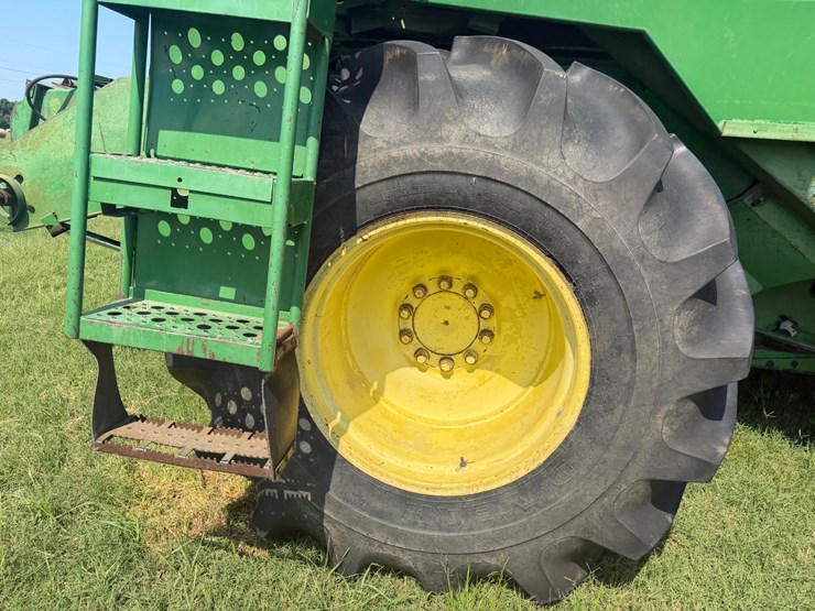 1990-john-deere-9600-image-31
