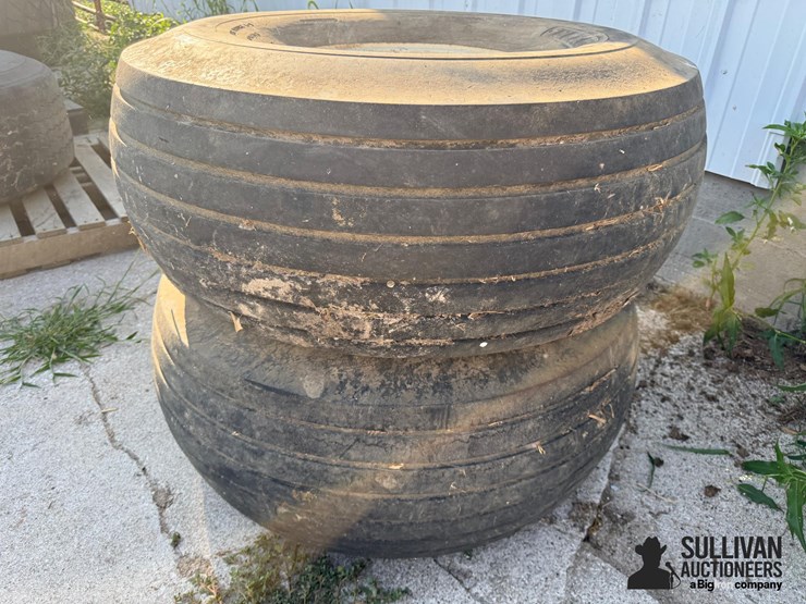 16.5l-16.1-tires-&-rims-image-8