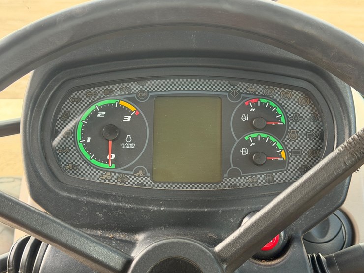 #39101-•-case-75c-tractor-image-63